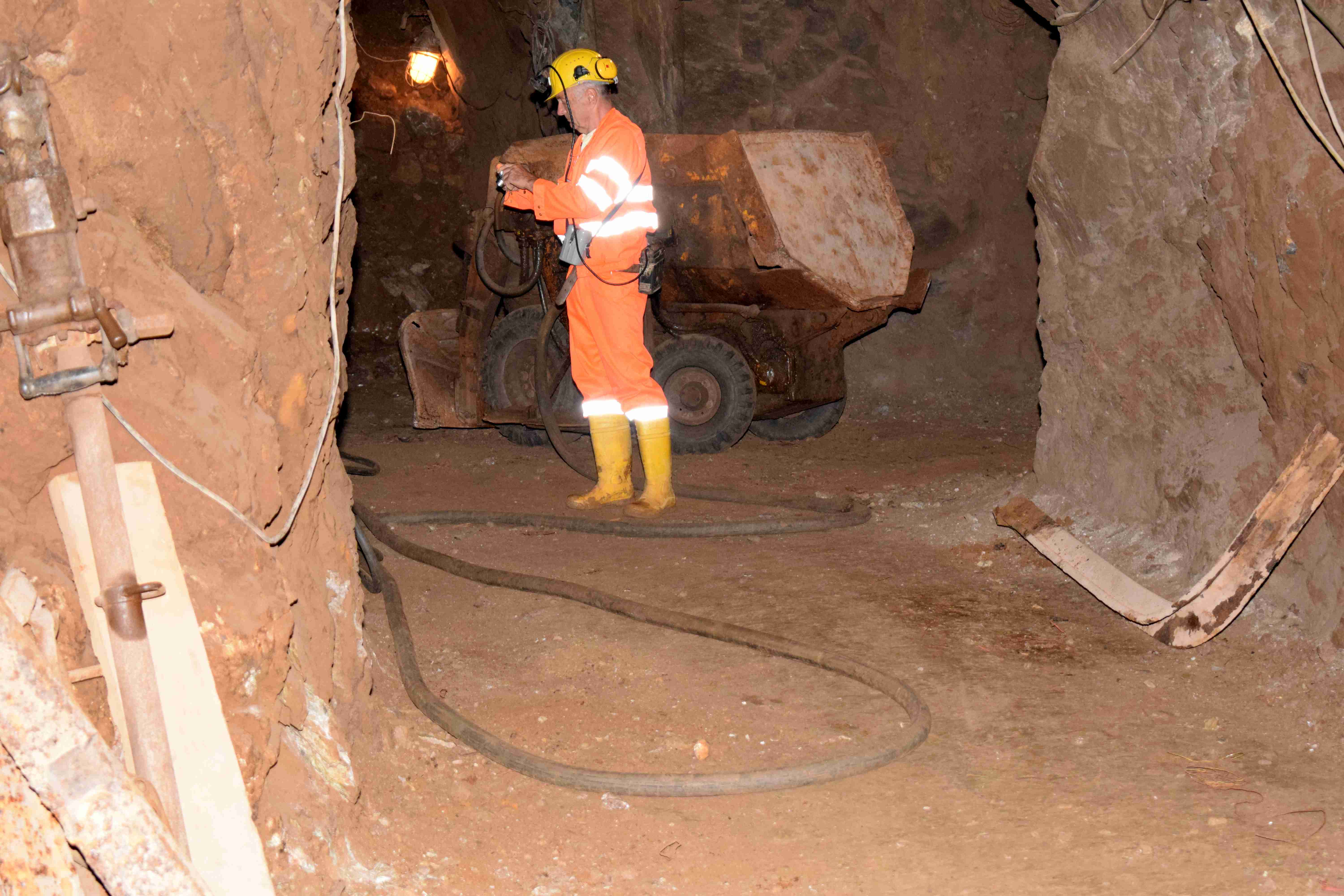 Christian mapping in an underground mine